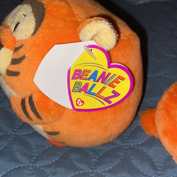 COPY - Tigger Beanie Ballz - Picture 2 of 5